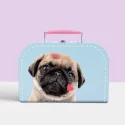Studio Pets Плюшено куче Мопс с куфарче и паспорт, Снугъл, 23 см studio pets плюшено куче мопс с куфарче и паспорт, снугъл, 23 см 22