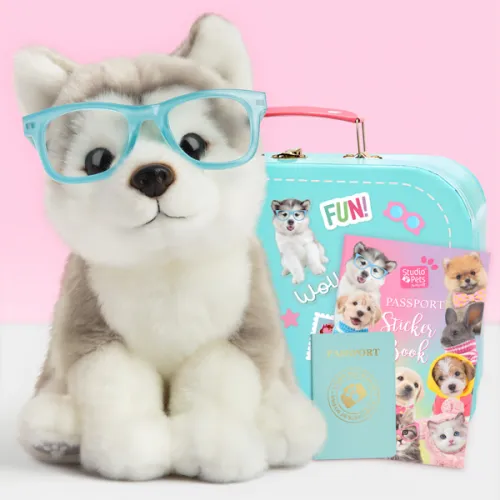 Studio Pets Плюшено куче Хъски с куфарче, паспорт и стикери, Улфи 23 см studio pets плюшено куче хъски с куфарче, паспорт и стикери, улфи 23 см 14
