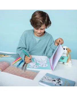 Studio Pets Книжка за оцветяване със стикери, Котето Пейдж
